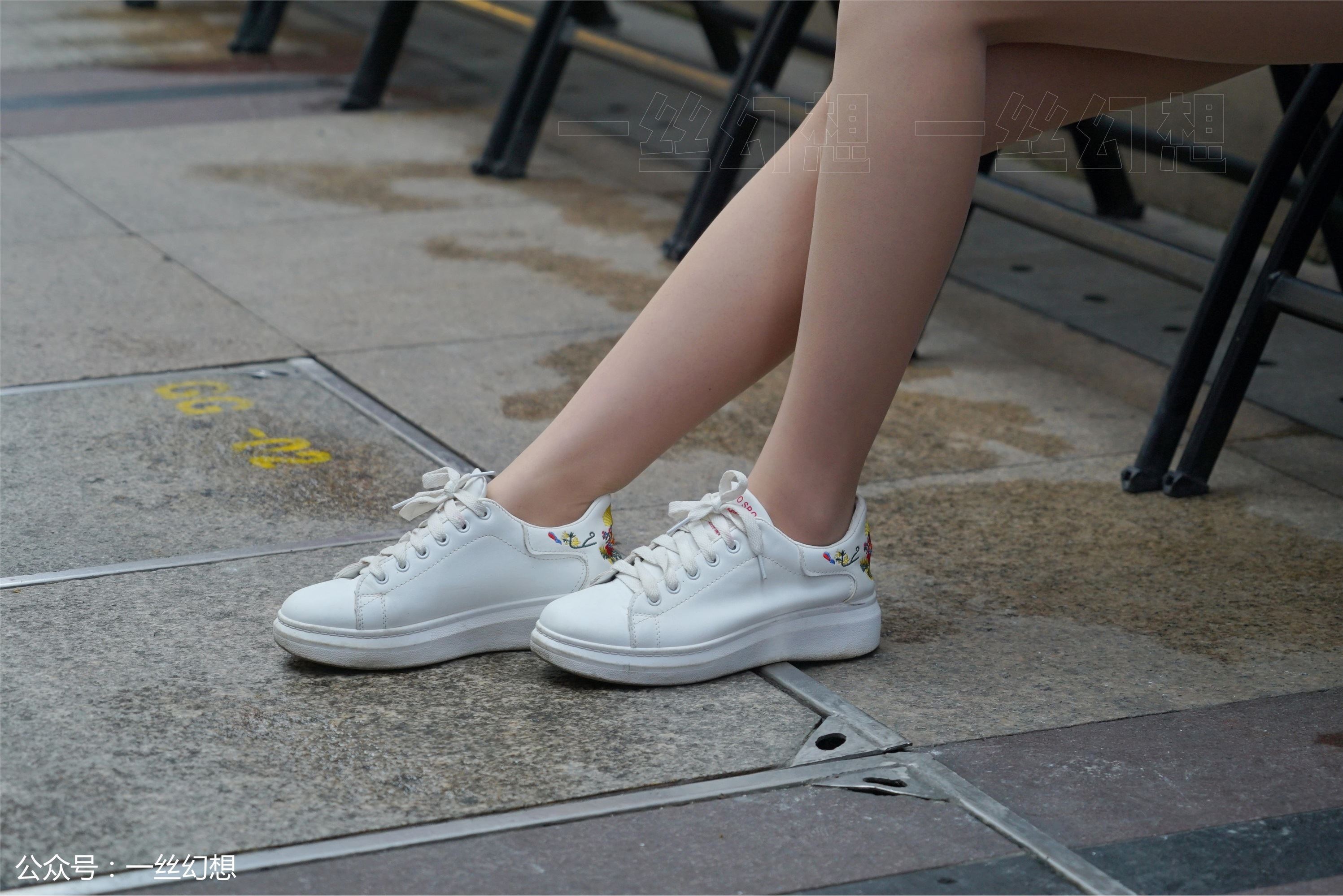 高丝女子图鉴 袜小喵×一丝幻想 NZ051 莹